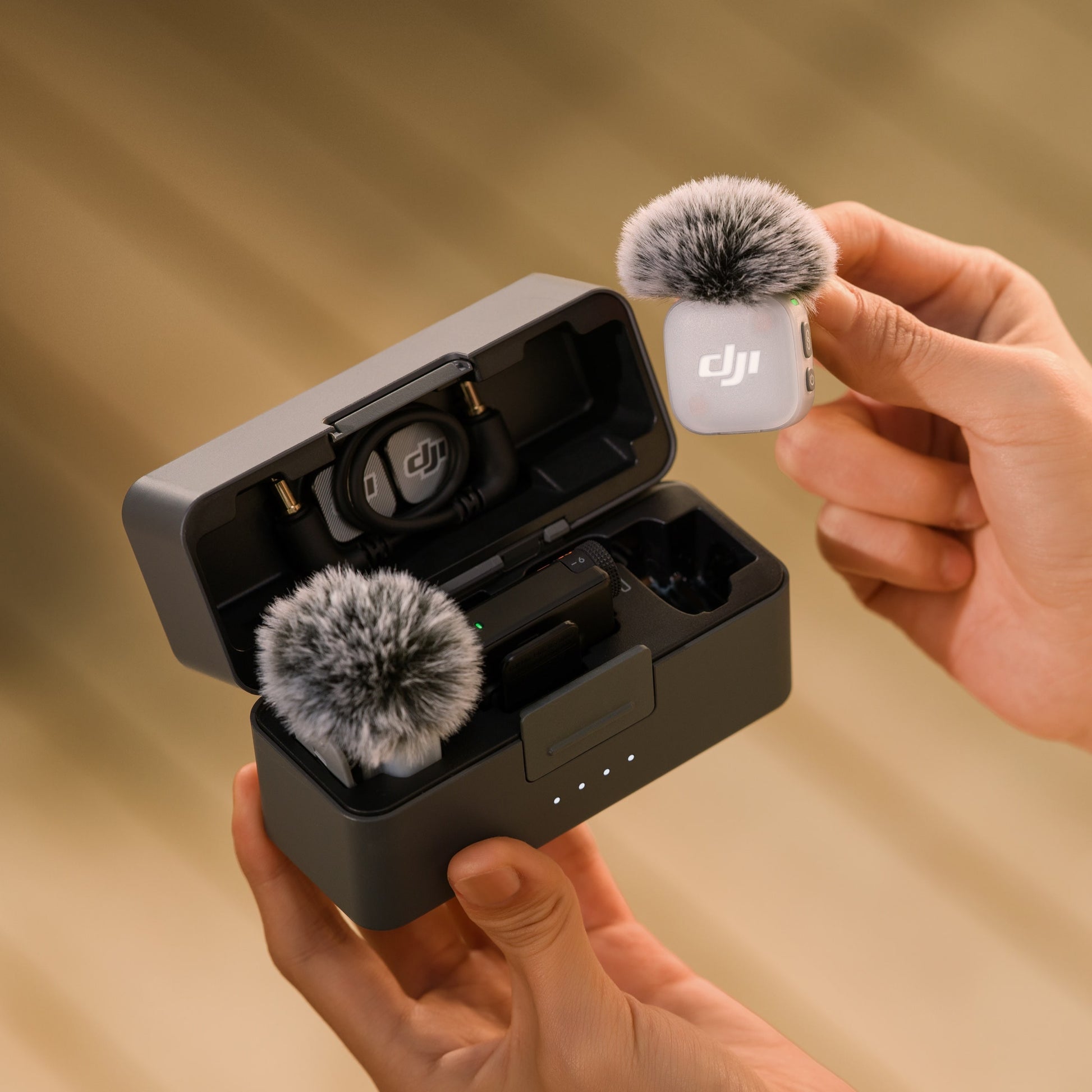 DJI Mic Mini 2 Lightweight & Versatile Compact Storage OsmoAudio Direct Connection