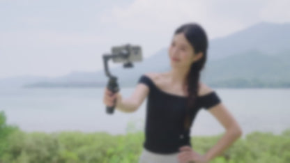 DJI Osmo Mobile 8 gimbal Built-in Extension Rod & Tripod 10-Hour Battery Life Seamless 360° Pan Rotation